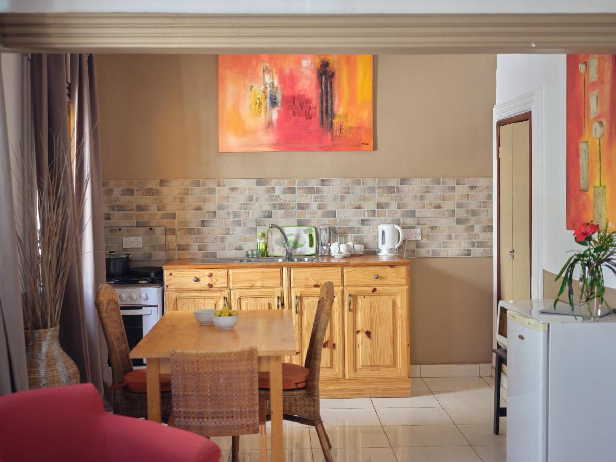 Pelican Residence Fajara Екстериор снимка