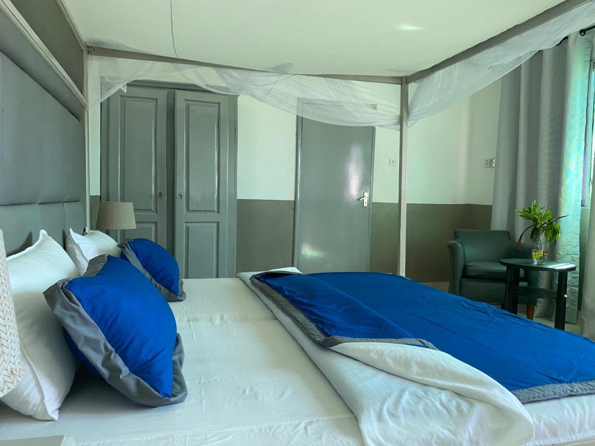 Pelican Residence Fajara Екстериор снимка