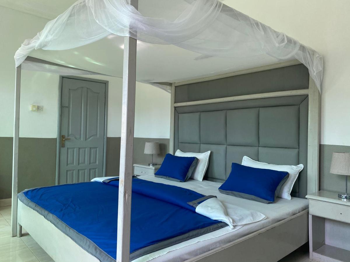 Pelican Residence Fajara Екстериор снимка
