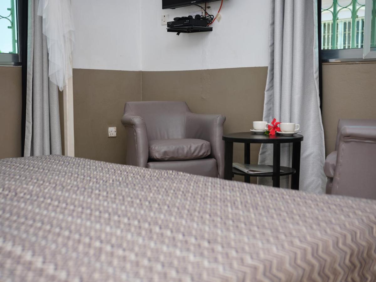 Pelican Residence Fajara Екстериор снимка