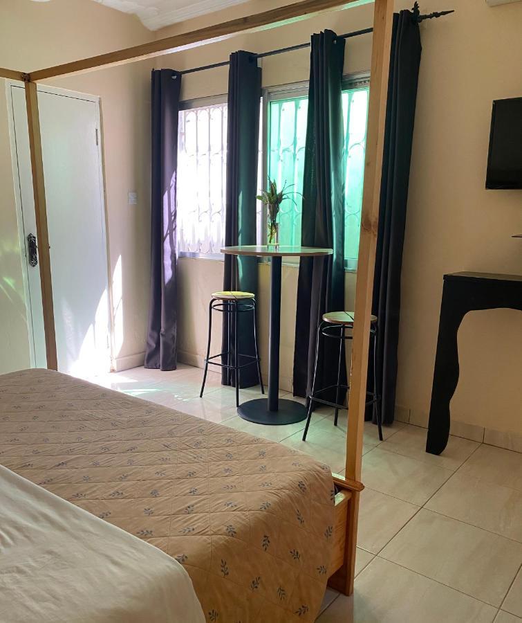 Pelican Residence Fajara Екстериор снимка