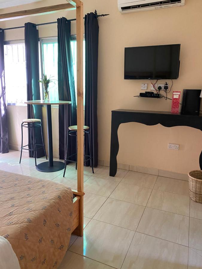 Pelican Residence Fajara Екстериор снимка