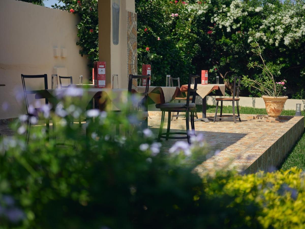 Pelican Residence Fajara Екстериор снимка