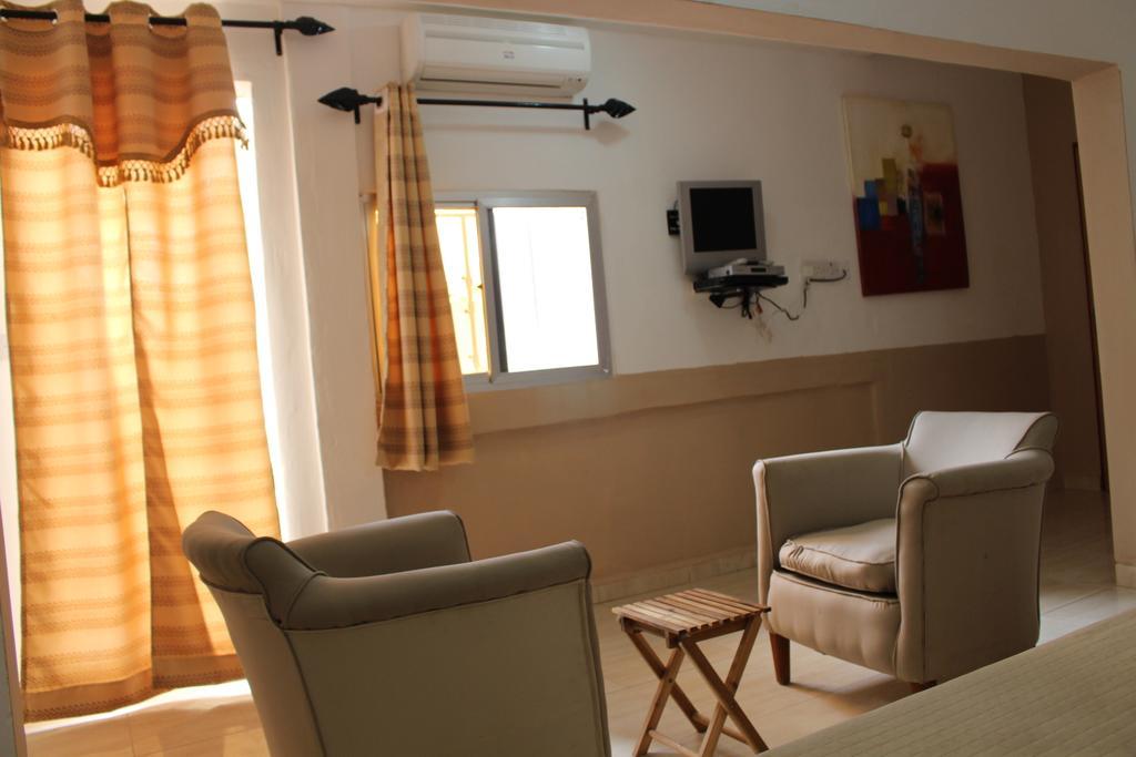 Pelican Residence Fajara Стая снимка