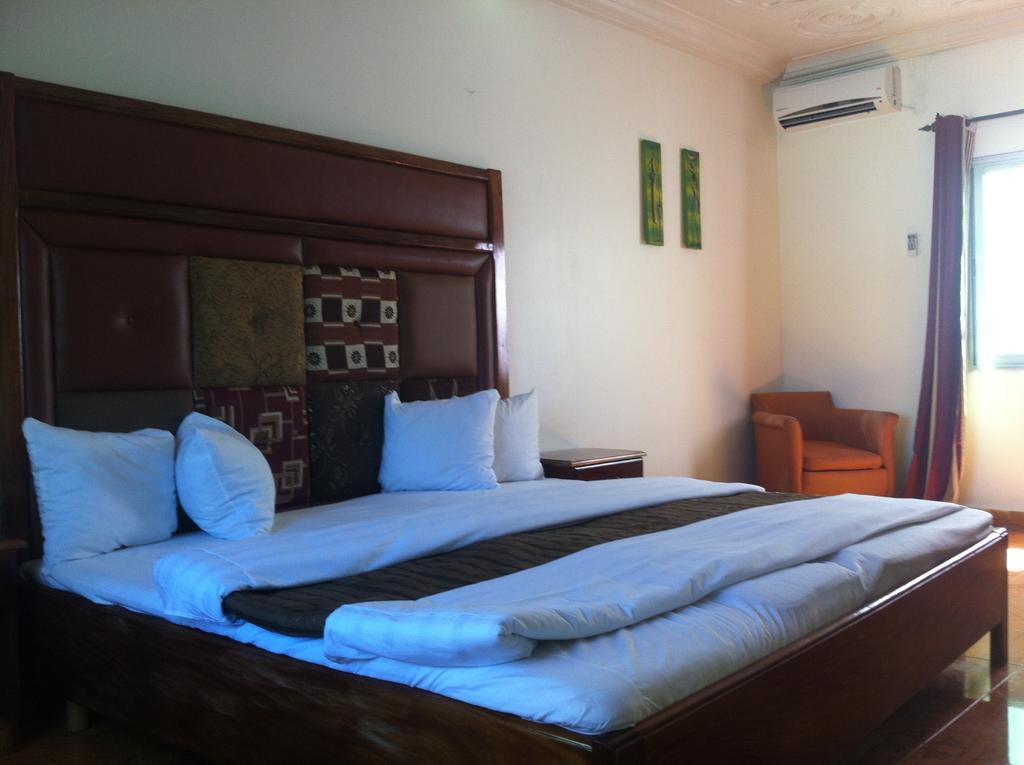 Pelican Residence Fajara Екстериор снимка
