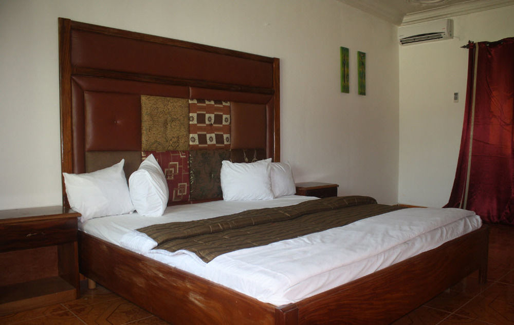 Pelican Residence Fajara Екстериор снимка