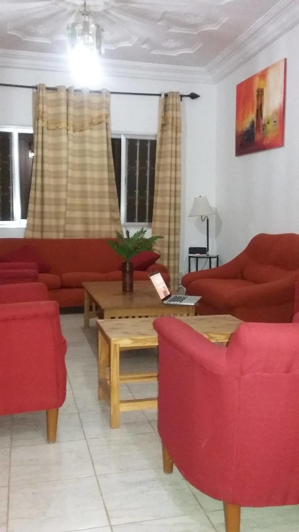 Pelican Residence Fajara Екстериор снимка
